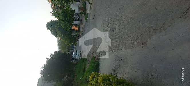 ای ۔ 11/3 ای ۔ 11,اسلام آباد میں 3 کمروں کا 1 کنال زیریں پورشن 2.4 لاکھ میں کرایہ پر دستیاب ہے۔