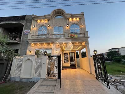 ڈی ایچ اے 11 رہبر سیکٹر 2 ڈی ایچ اے 11 رہبر,لاہور میں 3 کمروں کا 5 مرلہ مکان 2.7 کروڑ میں برائے فروخت۔