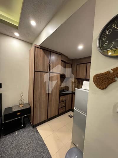 Studio fully furnished apartment in civic centre
