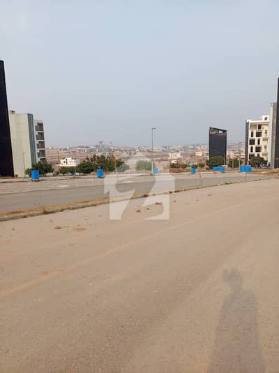 ڈی ایچ اے ڈیفینس فیز 5 ڈی ایچ اے ڈیفینس,اسلام آباد میں 11 مرلہ دکان 2.7 لاکھ میں کرایہ پر دستیاب ہے۔
