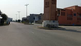 ماڈل سٹی ٹو ستیانہ روڈ,فیصل آباد میں 7 مرلہ رہائشی پلاٹ 85.0 لاکھ میں برائے فروخت۔