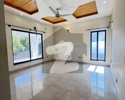 4 Bed Upper Floor Available For Rent In F11