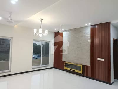 1 Kanal New Upper Portion For Rent