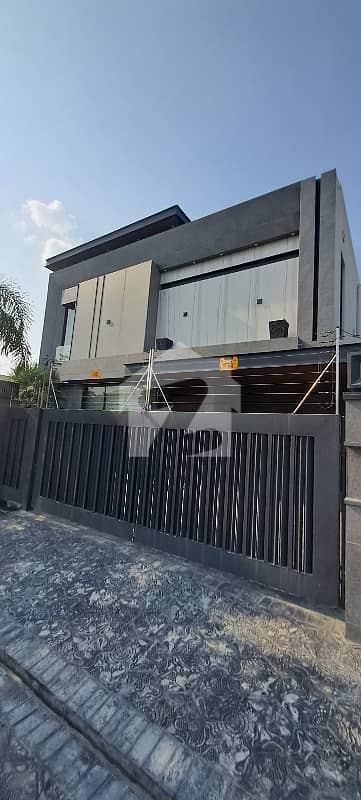 1 Kanal Elegant Designer Bungalow Phase 5