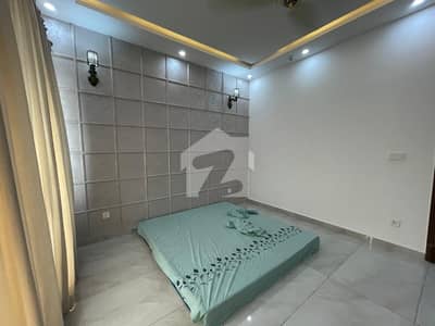 ڈی ایچ اے فیز 8 ڈیفنس (ڈی ایچ اے),لاہور میں 3 کمروں کا 1 کنال بالائی پورشن 90.0 ہزار میں کرایہ پر دستیاب ہے۔