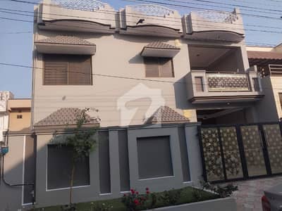 سوان گارڈن ۔ بلاک ایچ سوان گارڈن,اسلام آباد میں 6 کمروں کا 10 مرلہ مکان 3.5 کروڑ میں برائے فروخت۔
