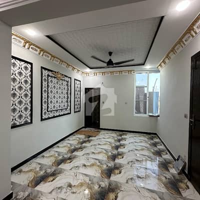 صنوبر سٹی۔ گرین ولاز صنوبر سٹی,اڈیالہ روڈ,راولپنڈی میں 2 کمروں کا 5 مرلہ زیریں پورشن 30.0 ہزار میں کرایہ پر دستیاب ہے۔