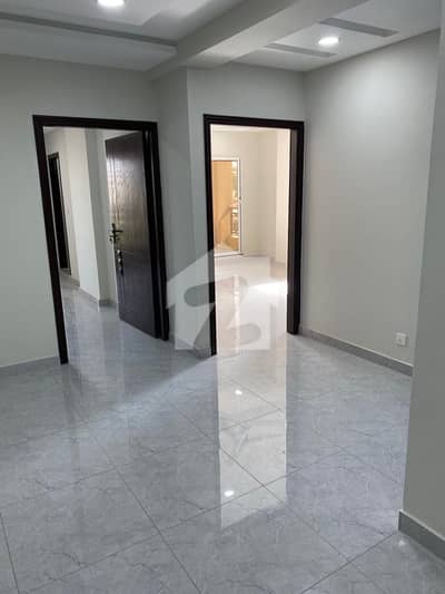 The Royal Mall and Residency Flat Sized 1450 Square Feet Is Available The Royal Mall and Residency Flat Sized 1450 Square Feet Is Available
