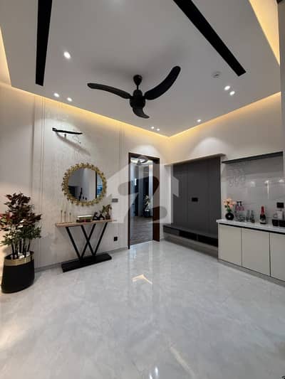 5 MARLA ELEGANT & SEMI FURNISHED SUPER HOT LOCATED BUNGALOW IS AVAILABLE IN DHA, LAHORE.