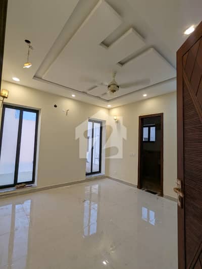 10 M House Southern Block For Rent 10 M House Southern Block For Rent