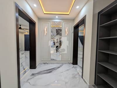 Bahria Town Phase 7 Intellectual 24 Marla House Available For Rent