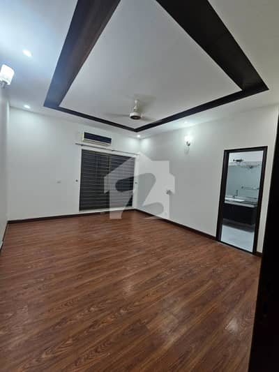 1 Kanal Brand New Luxury House Available For Rent In Izmir Town 1 Kanal Brand New Luxury House Available For Rent In Izmir Town