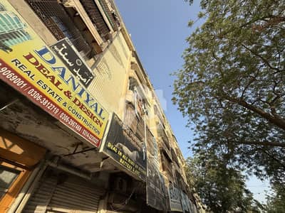 صفورا گوٹھ گلستانِ جوہر,کراچی میں 2 مرلہ Studio دکان 1.5 کروڑ میں برائے فروخت۔