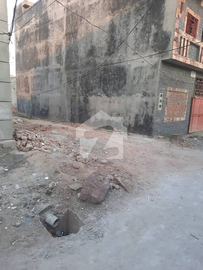 ایچ ۔ 13 اسلام آباد میں 4 مرلہ رہائشی پلاٹ 52.0 لاکھ میں برائے فروخت۔