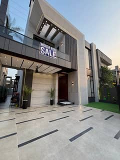Designer House Sale In Bahria Town Lahore