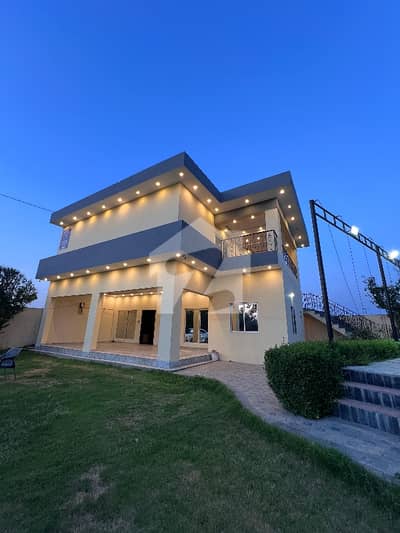 400 Marla Farm House Available For Sale In GOR 1