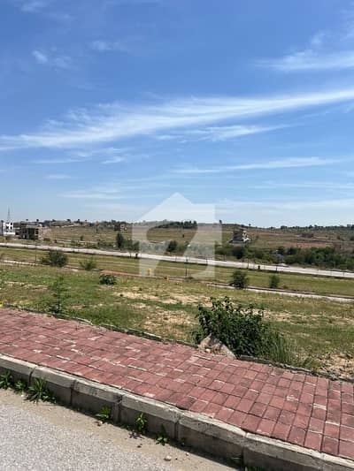 For Sale Plot Sacter E 10 Marla Bahria Town Phase 8 Rawalpindi