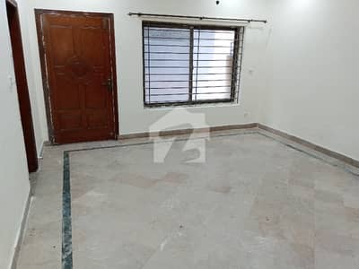 *G,10/2- 10 MARLA BESTMENT FOR RENT 3 BED ATTACHED BATH DD MARBLE FLOOR EXTRA LAND LINE RENT DEMAND 1,30,000*