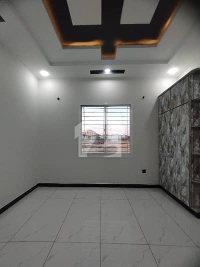 Brand New+West Open +Near 40 Ft Street