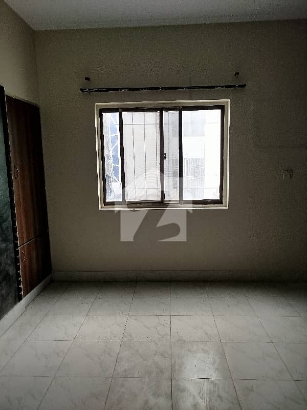 Beautiful location corner office Beautiful location corner office