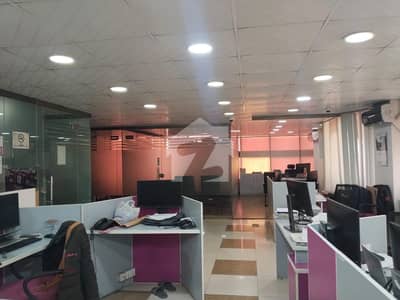ایم ایم عالم روڈ گلبرگ,لاہور میں 9 مرلہ دفتر 3.75 کروڑ میں برائے فروخت۔ ایم ایم عالم روڈ گلبرگ,لاہور میں 9 مرلہ دفتر 3.75 کروڑ میں برائے فروخت۔