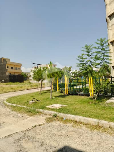 I Am Selling 7marla Residencial Plot In Gulberg Residancia Block F