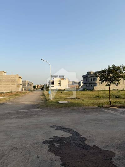 I Am Selling 12 Marla Residencial Plot In Gulberg Residancia Block V I Am Selling 12 Marla Residencial Plot In Gulberg Residancia Block V