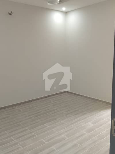 I Am Renting 10 Marla Residencial Upper Portion Gulberg Residencia Block F