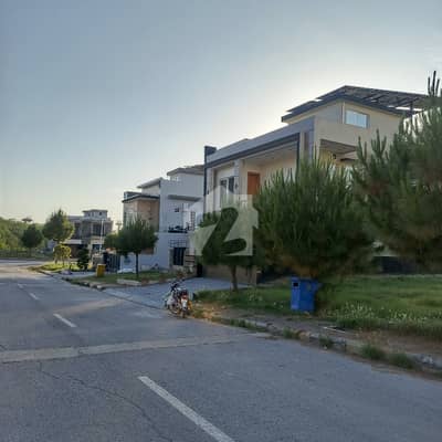 Best Price Plot in Bahria Town Limited Time Offer