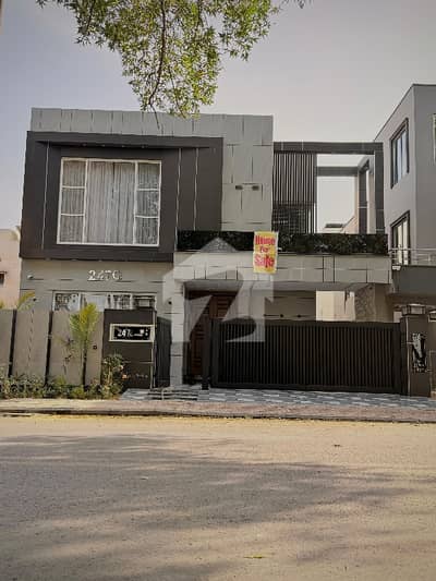 10 Marla Brand new house for sell in Bahria Town Lahore 10 Marla Brand new house for sell in Bahria Town Lahore