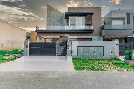 Contemporary Luxury 10 Marla House Available In DHA Phase 6 Lahore Contemporary Luxury 10 Marla House Available In DHA Phase 6 Lahore