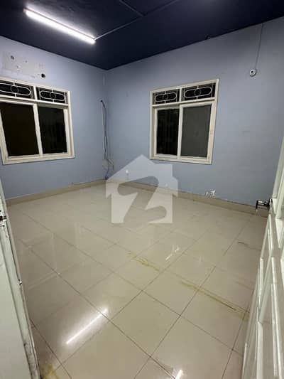 SILENT COMMERCIAL AVAILABLE PRIME LOCATION 60 FT ROAD GULSHAN-E-IQBAL BLOCK 2 OFFICE FOR RENT