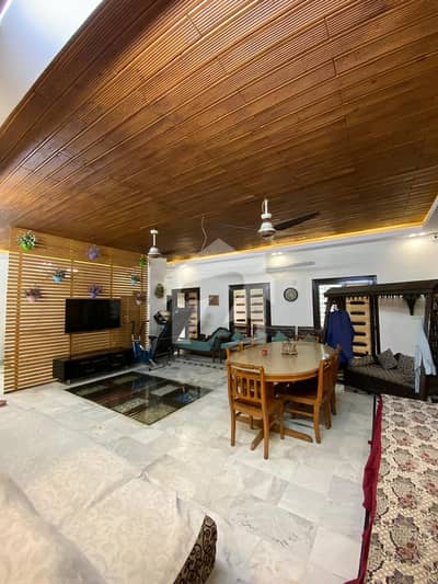 SILENT COMMERCIAL PORTION AVAILABLE FOR RENT GULSHAN BLOCK 1