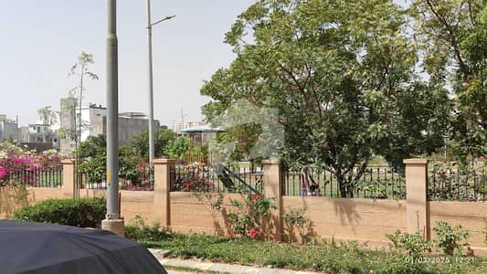 Attractive Price, Chance Deal for 400 Yards Plot Buyers