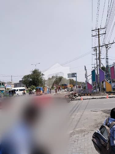 35 Marla Commercial Property For Sale. In Front Of Central Park Main Gate.