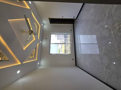Designer house for sale 7 marla