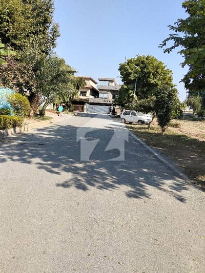 ڈی ایچ اے ڈیفینس فیز 1 ڈی ایچ اے ڈیفینس,اسلام آباد میں 1 کنال رہائشی پلاٹ 3.95 کروڑ میں برائے فروخت۔