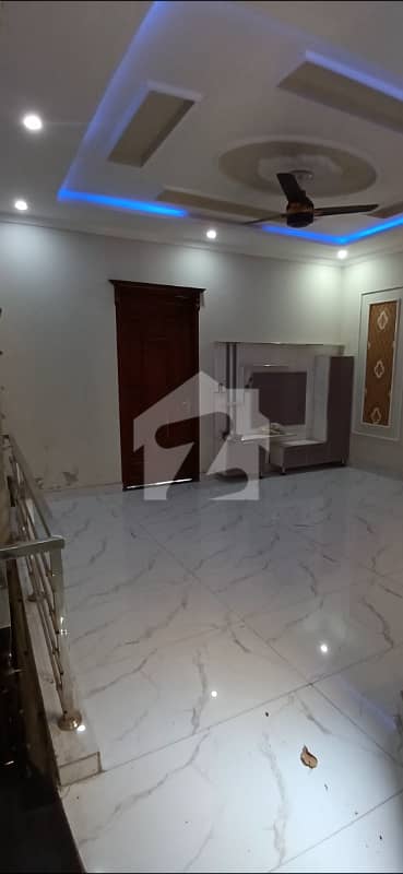 6 Marla Upper Portion For Rent