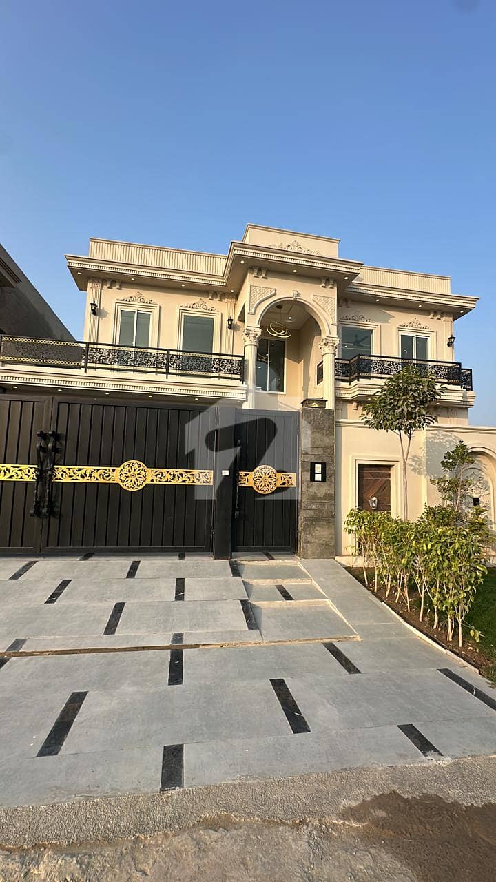 Prime Location House For Sale In Rs. 50000000 Prime Location House For Sale In Rs. 50000000