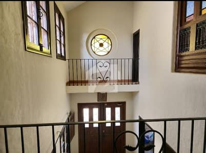 500 Sq. Yards Artistic Bungalow Available For Rent