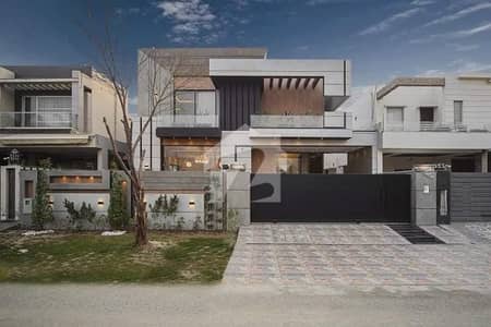 1 KANAL MODRAN DESIGN UPPER PORTION FOR RENT IN DHA PHASE 7 HOT LOCATION