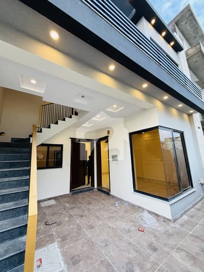 5 Marla Luxury House For Rent In B-17 Multi Gardens / FMC Islamabad MPCH