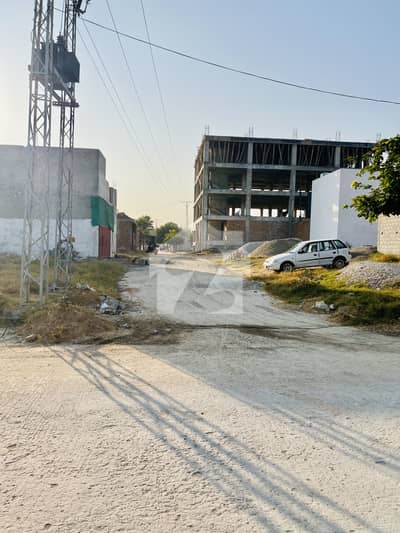 زمر ویلی کشمیر ہائی وے,اسلام آباد میں 9 مرلہ کمرشل پلاٹ 1.5 کروڑ میں برائے فروخت۔