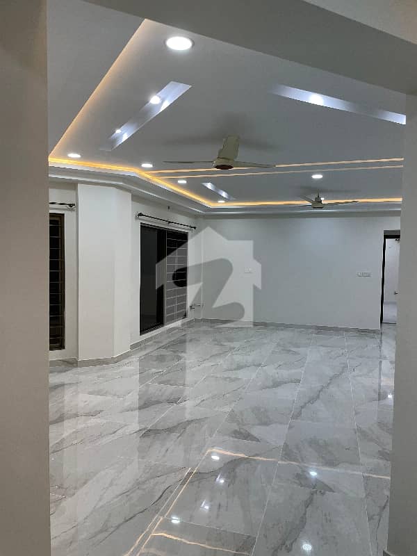 4BED FLAT FOR RENT ASKARI 6 PHASE 3 4BED FLAT FOR RENT ASKARI 6 PHASE 3