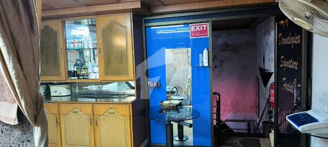 ڈی ایچ اے فیز 1 ڈیفنس (ڈی ایچ اے),لاہور میں 4 مرلہ دکان 1.35 لاکھ میں کرایہ پر دستیاب ہے۔ ڈی ایچ اے فیز 1 ڈیفنس (ڈی ایچ اے),لاہور میں 4 مرلہ دکان 1.35 لاکھ میں کرایہ پر دستیاب ہے۔