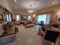 ڈی ایچ اے فیز 8 ڈی ایچ اے ڈیفینس,کراچی میں 3 کمروں کا 2 کنال بالائی پورشن 3.75 لاکھ میں کرایہ پر دستیاب ہے۔