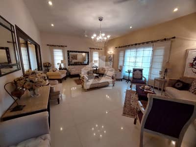 1000 Yards Like Brand-New Extra Ordinary Modernized Stylish Upper/Floor Superior Three Master Bedrooms Proper Bunglow Portion Prime Locality