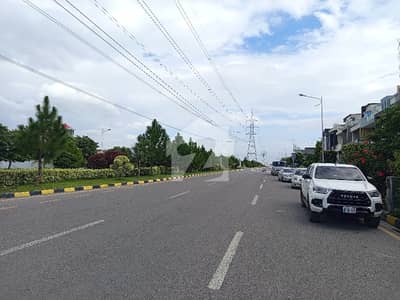 ایم پی سی ایچ ایس - بلاک ڈی ایم پی سی ایچ ایس ۔ ملٹی گارڈنز,بی ۔ 17,اسلام آباد میں 8 مرلہ رہائشی پلاٹ 1.2 کروڑ میں برائے فروخت۔ ایم پی سی ایچ ایس - بلاک ڈی ایم پی سی ایچ ایس ۔ ملٹی گارڈنز,بی ۔ 17,اسلام آباد میں 8 مرلہ رہائشی پلاٹ 1.2 کروڑ میں برائے فروخت۔