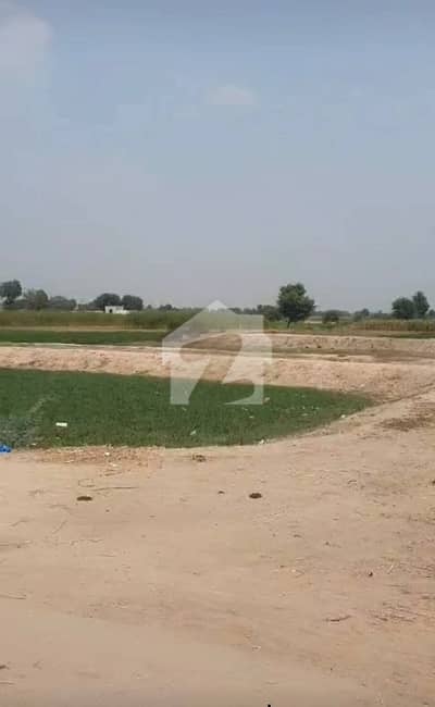 کینال روڈ فیصل آباد میں 1 کنال کمرشل پلاٹ 39.0 کروڑ میں برائے فروخت۔