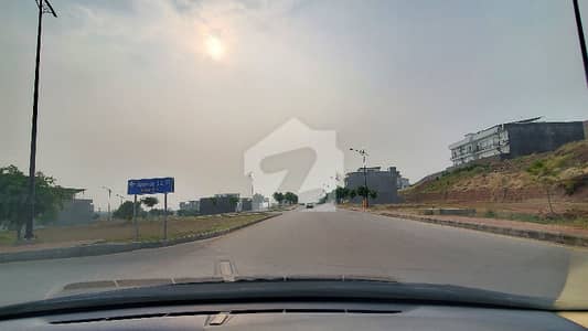 بحریہ انکلیو - سیکٹر ایف1 بحریہ انکلیو,بحریہ ٹاؤن,اسلام آباد میں 8 مرلہ رہائشی پلاٹ 1.05 کروڑ میں برائے فروخت۔